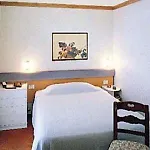 Mel Hotel